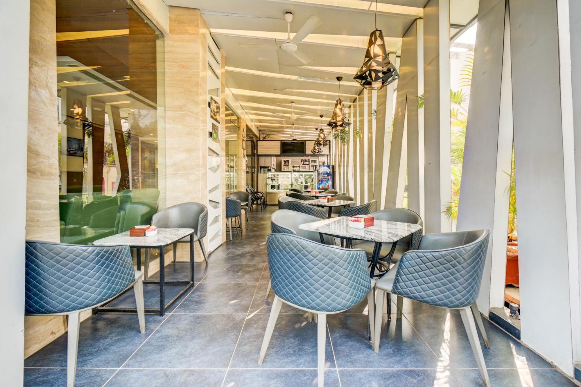 The Ssk Solitaire Hotel & Banquets Nashik Exterior photo